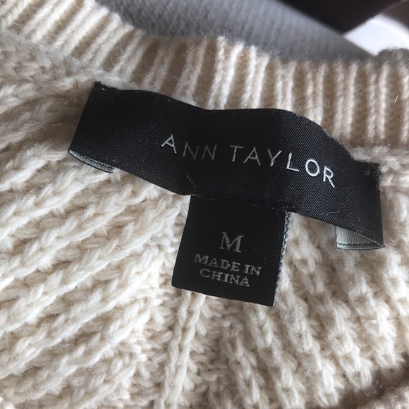 🚨B2G1 ANN TAYLOR Cream Wool Blend Soft Sweater - Picture 6 of 7